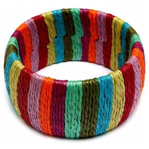 Anneau de serviette tissé bohème multicolore fait main – Décoration de table en tissu arc-en-ciel, porte-serviette multicolore fait main enfilé de fils - Product Image 1