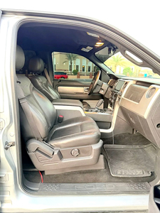 Occasion 2012 Ford Raptor Spécifications GCC 135 000 km 499 ch 5 places 8 cylindres Conduite à gauche Type de carburant essence Transmission automatique - Product Image 5