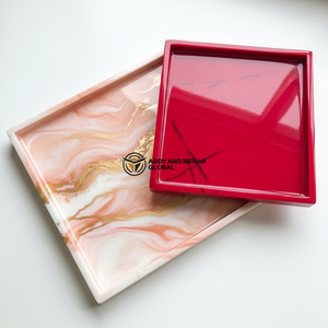 Juego de bandejas de resina epoxi premium – Bandejas cuadradas de color rojo brillante y beige mármol |   Decoración Elegante para el Hogar - Product Image 1