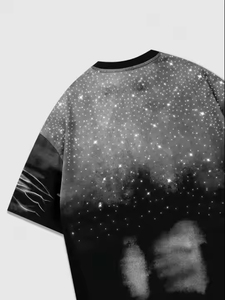 เสื้อยืดผู้ชายลายพ่นสีสไตล์สตรีทแวร์ แต่งคริสตัล ล้างสีแบบแอซิด ทรงปกติ แฟชั่นใหม่ คุณภาพสูง รับสกรีนโลโก้ ผ้าฝ้าย 100% - Product Image 4