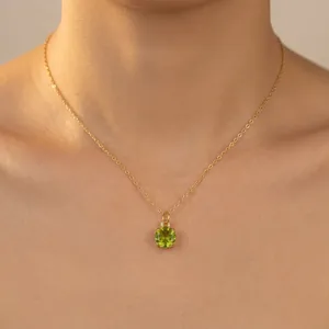 Collar Minimalista con Piedra Redonda de Peridoto y Cuarzo, Chapado en Oro de 18k sobre Latón, Elegante y Moderno para Mujer - Product Image 2