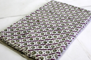 Tissu en coton Sanganeri imprimé à la main, motif floral géométrique indien, écologique, pour robes et sacs pour filles, léger, 90 GSM, 43/44 pouces - Product Image 2