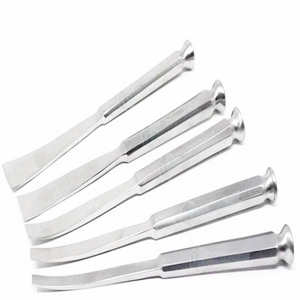 Osteótomo Recto y Curvo de Acero Inoxidable, Instrumentos Quirúrgicos Ortopédicos Manuales Reutilizables, Medzora Surgical MS-10007 con Certificación CE - Product Image 2