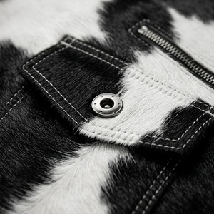 Veste en cuir véritable de vache unisexe, coupe-vent, logo personnalisé sur le devant, streetwear d'hiver, personnalisable, vente en gros - Product Image 3