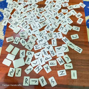 Ensemble de lettres runiques en os de buffle, artisanal, écologique, de petite taille, symboles naturels gravés pour la divination, au meilleur prix - Product Image 5