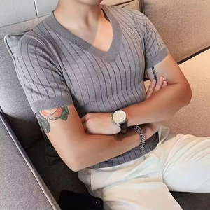 Nueva Camiseta Casual para Hombre con Cuello Redondo y Manga Regular, 100% Algodón Transpirable, Diseño Liso con Acabado Lavado y Patrón Sólido - Product Image 3