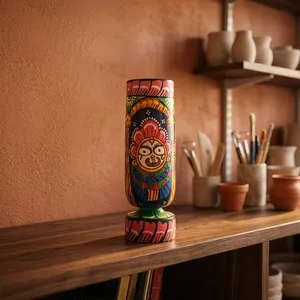 Jarrón de Flores Cilíndrico de Madera Pintado a Mano con Diseño Ecléctico, Decoración para Mesa del Hogar, del Mercado SSD, de Orissa - Product Image 2