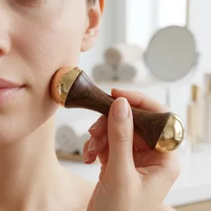 Bâtonnet Kansa ayurvédique double face avec manche en bois, outil de soin de la peau en bois naturel pour le drainage lymphatique, outil facial en bois - Product Image 4