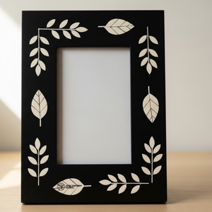 Cadre photo élégant en os incrusté, motif floral noir, décoration moderne pour la maison - Product Image 5