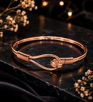 Belladec BI-WT741 - Brazaletes Clásicos Hechos a Mano de Cobre Puro para Mujer, Joyería Ayurvédica Curativa, Brazalete Ajustable, Diseño Rojo