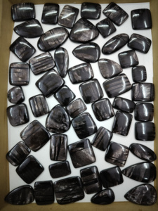 Pierre précieuse en vrac d'hypersthène cristal de guérison d'hypersthène naturel magnifique cabochon pour la fabrication de bijoux - Product Image 2