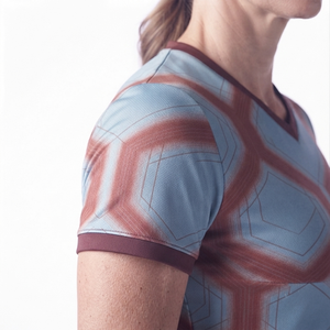 Hauts d'entraînement durables avec coutures renforcées, protection UV, coupe confortable, vêtements de sport modernes, hauts d'entraînement respirants pour femmes - Product Image 5