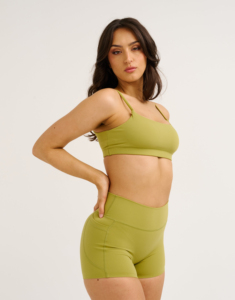 Shorts de sport décontractés slim pour femmes avec cordon élastique - Product Image 2