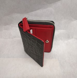 Carteras de mano de piel de vaca con estampado de cocodrilo para mujer, de fabricante directo de fábrica india, con cremallera, disponibles para exportación a granel, precio económico. - Product Image 3