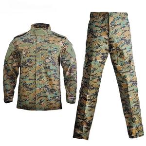 Traje de Uniforme Otoño-Invierno, Camuflaje Piel de Tiburón, Forro Polar, Poliéster Grueso, Ropa Abrigada para Exteriores, Tallas Grandes - Product Image 3
