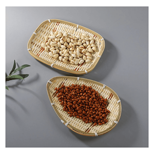 Panier à éventail en bambou tissé par des artisans, en matériau de bambou, pour décoration murale rustique, fabriqué au Vietnam. - Product Image 4