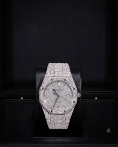 Montre de sport de luxe pour homme en acier inoxydable avec moissanite VVS, pierres de couleur D, design octogonal élégant, artisanat haut de gamme - Product Image 2