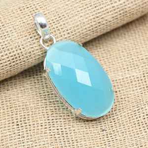 Joyería de Calcedonia Azul, Hecha a Mano, Colgante de Plata de Ley 925, Diseño Moderno, Regalo de Boda - Product Image 1