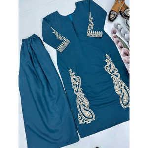 Hermoso conjunto de top-bottom bordado para mujer para fiestas para ocasiones especiales - Product Image 1