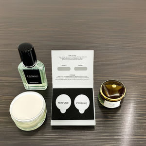 Muestra de bálsamo de perfume sólido a base de hierbas con aroma ligero para uso personal de chicas adolescentes o regalo promocional - Product Image 1