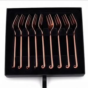 Ensemble de 2 fourchettes en métal couleur cuivre, design élégant, finition miroir haute brillance, résistantes à la rouille, pour utilisation sur table de mariage - Product Image 6