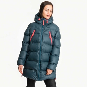 Veste d'hiver matelassée personnalisée pour femme, avec capuche, chaude, imperméable, longue parka, manteau d'extérieur rembourré en duvet, vente en gros, usine OEM, ODM - Product Image 1
