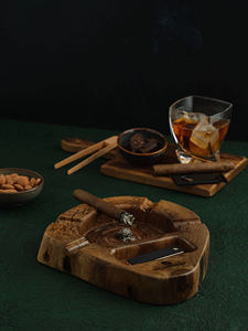 Cenicero de Cigarrillos de Madera Maciza Premium, Accesorio para Fumar Ecológico - Product Image 2