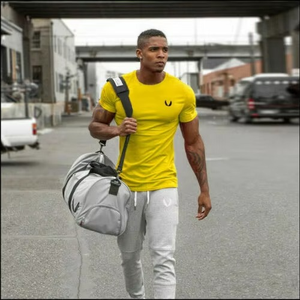 T-shirt de sport pour homme, respirant, séchage rapide, col rond, manches courtes, coupe classique, haute qualité, 220g, pour musculation et entraînement. - Product Image 4
