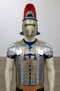 Armure authentique médiévale romaine Lorica Segmentata en acier doux poli, casque romain artisanal pour reconstitution historique, cosplay et fête - Product Image 4