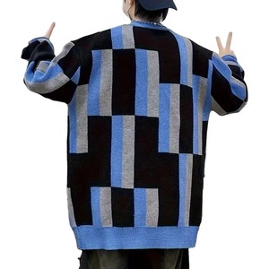 เสื้อสเวตเตอร์ถักสำหรับผู้ชาย แขนยาว อุ่นสบายสำหรับฤดูหนาว สวมใส่สบายๆ แฟชั่นทันสมัย โลโก้ด้านหน้า สามารถปรับแต่งได้ รับผลิตแบบ OEM - Product Image 2