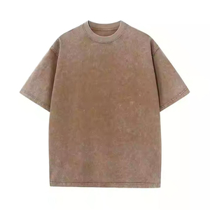 Ensemble 2 pièces d'été pour homme style urbain : T-shirt vintage délavé respirant avec logo personnalisé en polyester/coton épais et short - Product Image 2