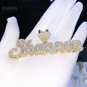 จี้ตัวอักษรโมอิสซาไนต์แบบกำหนดเอง VVS เงินแท้ 925 ชุบโรเดียม/ทองคำ หรูหรา ได้รับการรับรอง จี้ชื่อแบบเขียนลายมือสไตล์ฮิปฮอป - Product Image 2