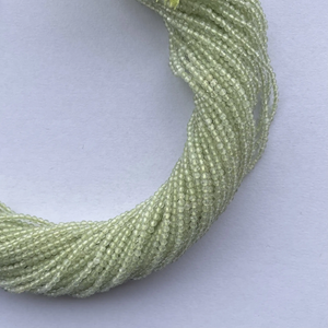 ลูกปัดกลมสีเขียวขนาดเล็กธรรมชาติขนาด2มม. 3มม. สำหรับทำเครื่องประดับอัญมณี - Product Image 2