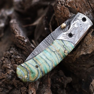 Hermosa Navaja Plegable de Acero de Damasco con Mango de Resina Personalizable, Hoja Afilada como una Navaja, Soporte OEM, Venta al por Mayor, Negra - Product Image 5