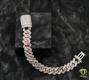 Bracelet de luxe bicolore en moissanite à maillons en arêtes de poisson, entièrement serti de pierres VVS couleur D rondes et baguette, bijou de déclaration - Product Image 5