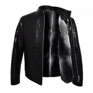 Blouson bomber en cuir oversize Outfitize – Esthétique vintage années 90, coupe ample à épaules tombantes en peau de mouton douce pour la mode masculine. - Product Image 5