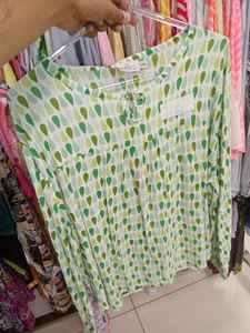 Blusa informal rosa con estampado tribal de algodón, manga larga, detalle de borlas, estampado geométrico pastel de verano, corte holgado, estilo bohemio, con cordón ajustable. - Product Image 2