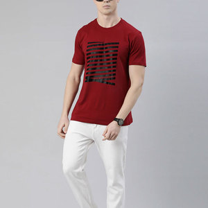 เสื้อยืดพิมพ์ลายกราฟิกคุณภาพสูง พร้อมลายพิมพ์ที่ทนทานและเนื้อผ้าที่ใส่สบายสำหรับแฟชั่นสตรีทแวร์ - Product Image 4