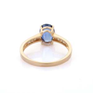 Bague de mariage solitaire en or jaune 14 carats avec saphir taille coussin - Product Image 4