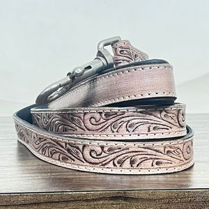 Produit le plus vendu 2025 laisse de chien en cuir usiné à la main accessoires de plein air en cuir véritable de luxe laisses de formation de marche pour chiens - Product Image 4