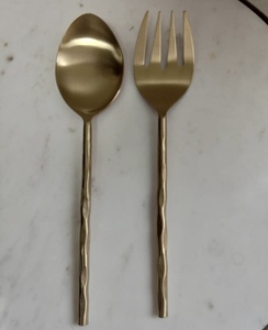 ชุดช้อนส้อมสแตนเลสชุบทองคุณภาพพรีเมียม สำหรับเสิร์ฟสลัด อุปกรณ์ครัว ช้อนส้อมสำหรับเสิร์ฟสลัด ชุดช้อนส้อมบนโต๊ะอาหาร - Product Image 5