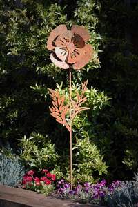 Piquets décoratifs en métal pour jardin, conçus à la main pour embellir les jardins grâce à des créations artistiques en métal inspirées de la floristerie. - Product Image 2