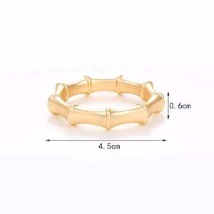 Anneaux de serviette en métal doré et ivoire de qualité supérieure, sculptés, pour mariage et occasions spéciales - Product Image 5