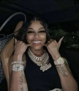 Collier chaîne cubaine personnalisable en argent sterling plaqué or, cadeau de fiançailles, bijoux de mode scintillants avec montres en moissanite, Royaume-Uni - Product Image 1