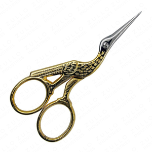 Tijeras de Bordado Plateadas Premium con Mango Dorado, Tijeras de Costura Profesionales de Acero Inoxidable, Alta Calidad, Venta al Por Mayor - Product Image 4