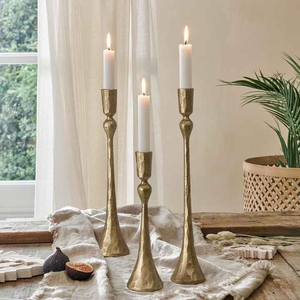 Ensemble de 3 bougeoirs en laiton de luxe, porte-bougies coniques, décoration d'intérieur, centre de table de mariage, design métallique durable, au meilleur prix - Product Image 5