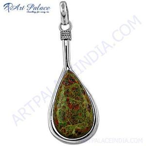 Pendentif en argent Art Palace avec pierre précieuse en jaspe vert naturel taille poire pour la création de colliers - Product Image 2