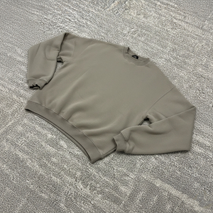 เสื้อสเวตเชิ้ตโอเวอร์ไซส์ผ้าฝ้ายฟลีซหนานุ่ม 100% สำหรับฤดูหนาว สไตล์ลำลอง พร้อมโลโก้สั่งทำ สีพื้น ย้อมแบบอีโค่เฟรนด์ลี่ ทรงไหล่ตก - Product Image 5