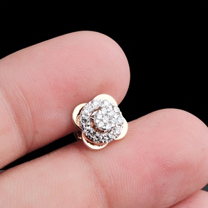 Vente en gros de boucles d'oreilles à visser en or rose massif 14 carats avec diamant naturel de 0,53 carat, motif fleur de rose superposée, bijoux fins, Memoria Jewels - Product Image 6