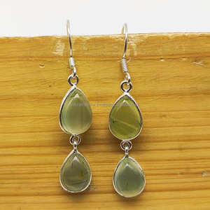 Boucles d'oreilles en argent sterling 925 avec Prehnite Gemstone Designer Dangle Indian Fine Jewelry Boucles d'oreilles en argent en gros - Product Image 2